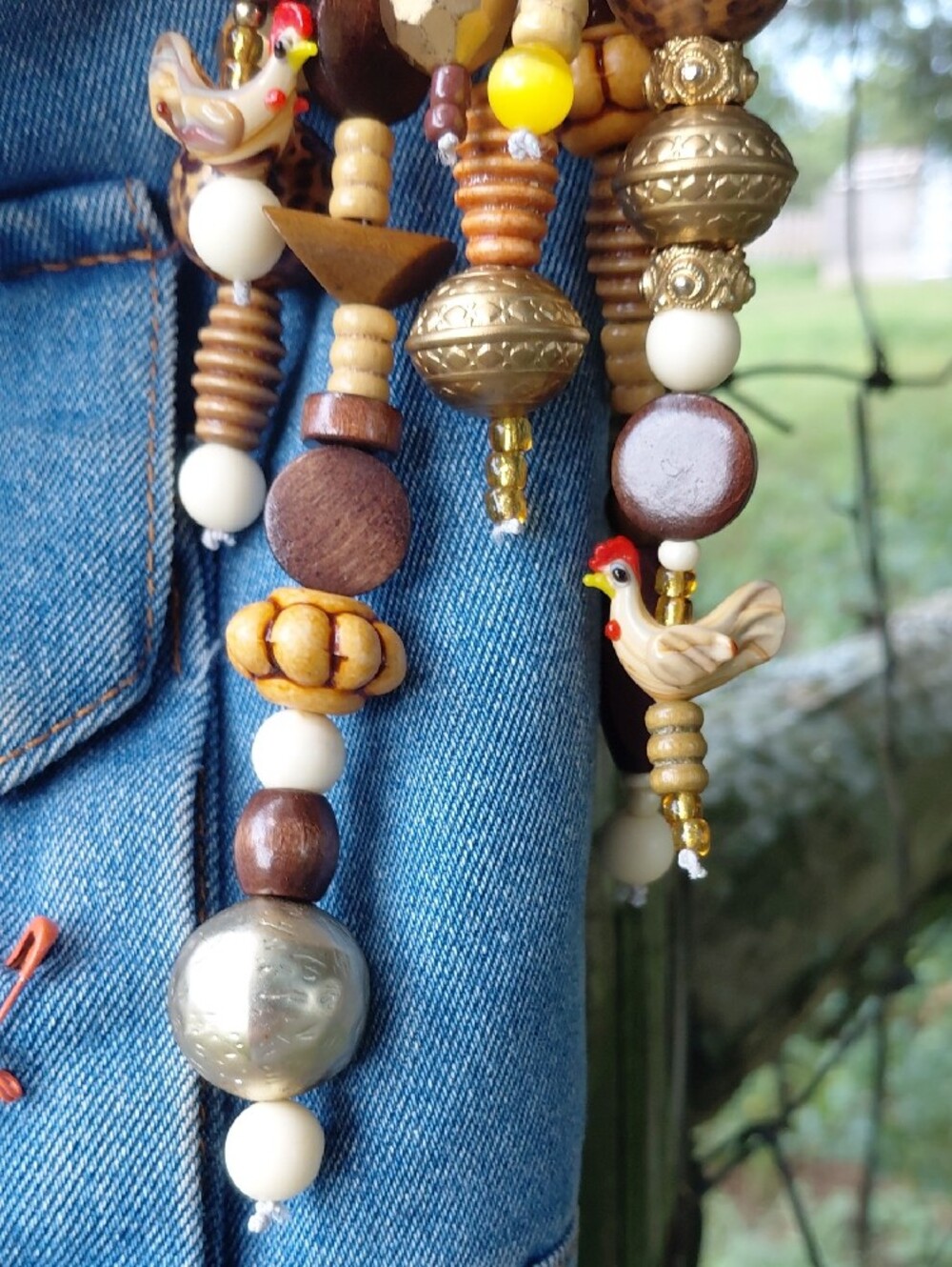Handcrafted Chicken Keychain - Picture 5 of 6